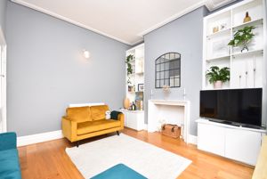 Lounge- click for photo gallery